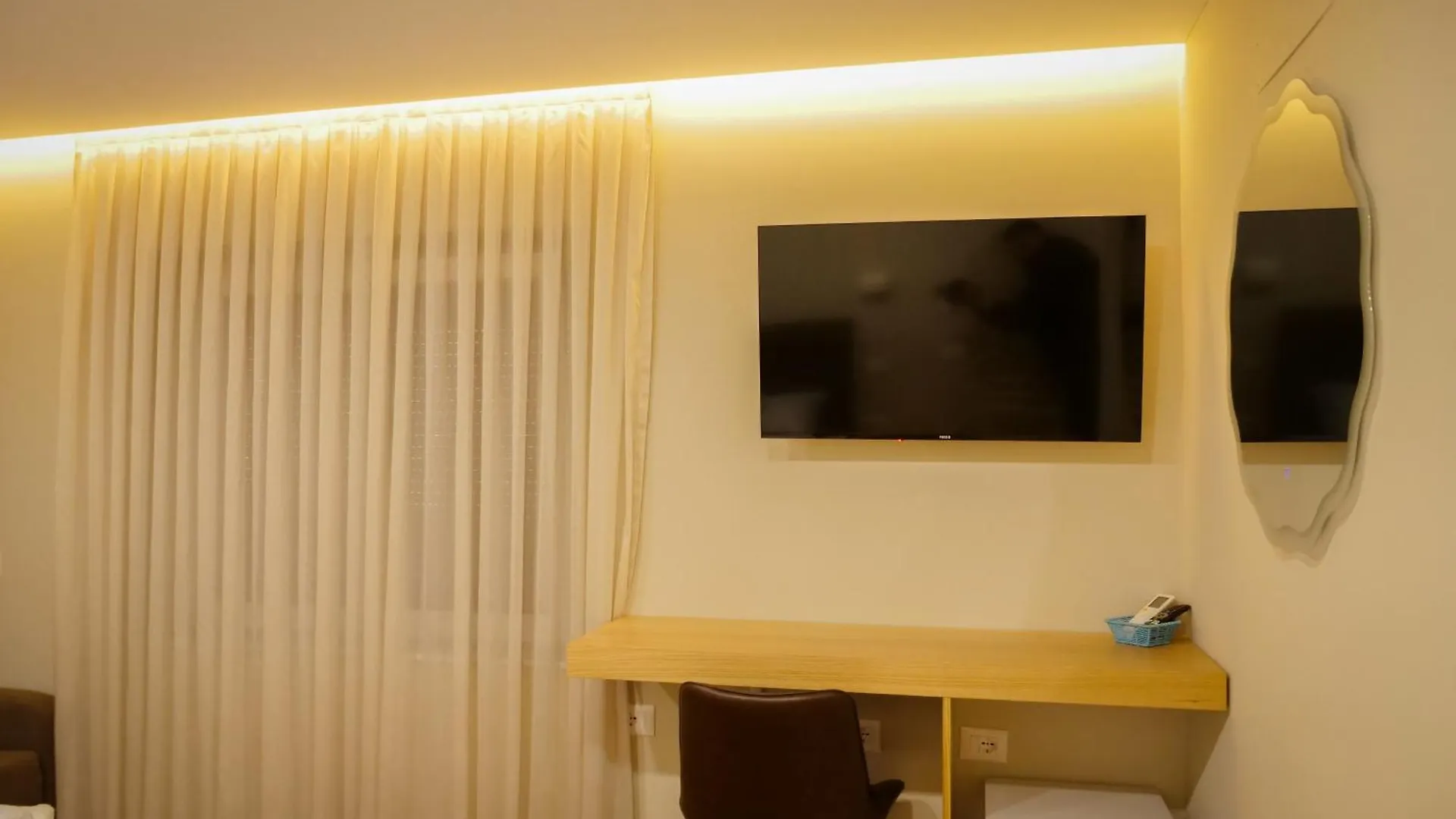 Tirana Hotel Petite Maison Hermes Albania