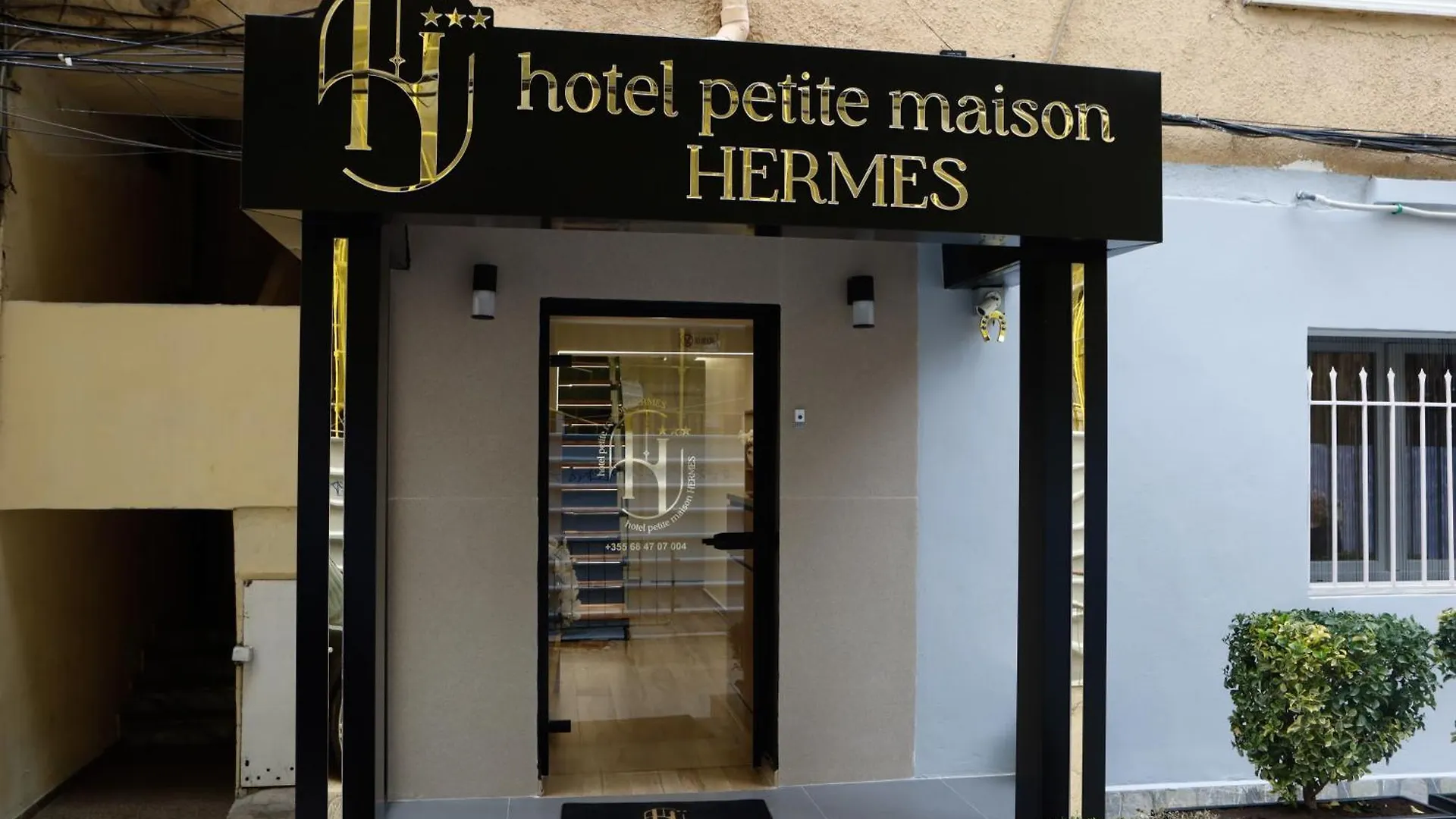 Tirana Hotel Petite Maison Hermes 3*,
